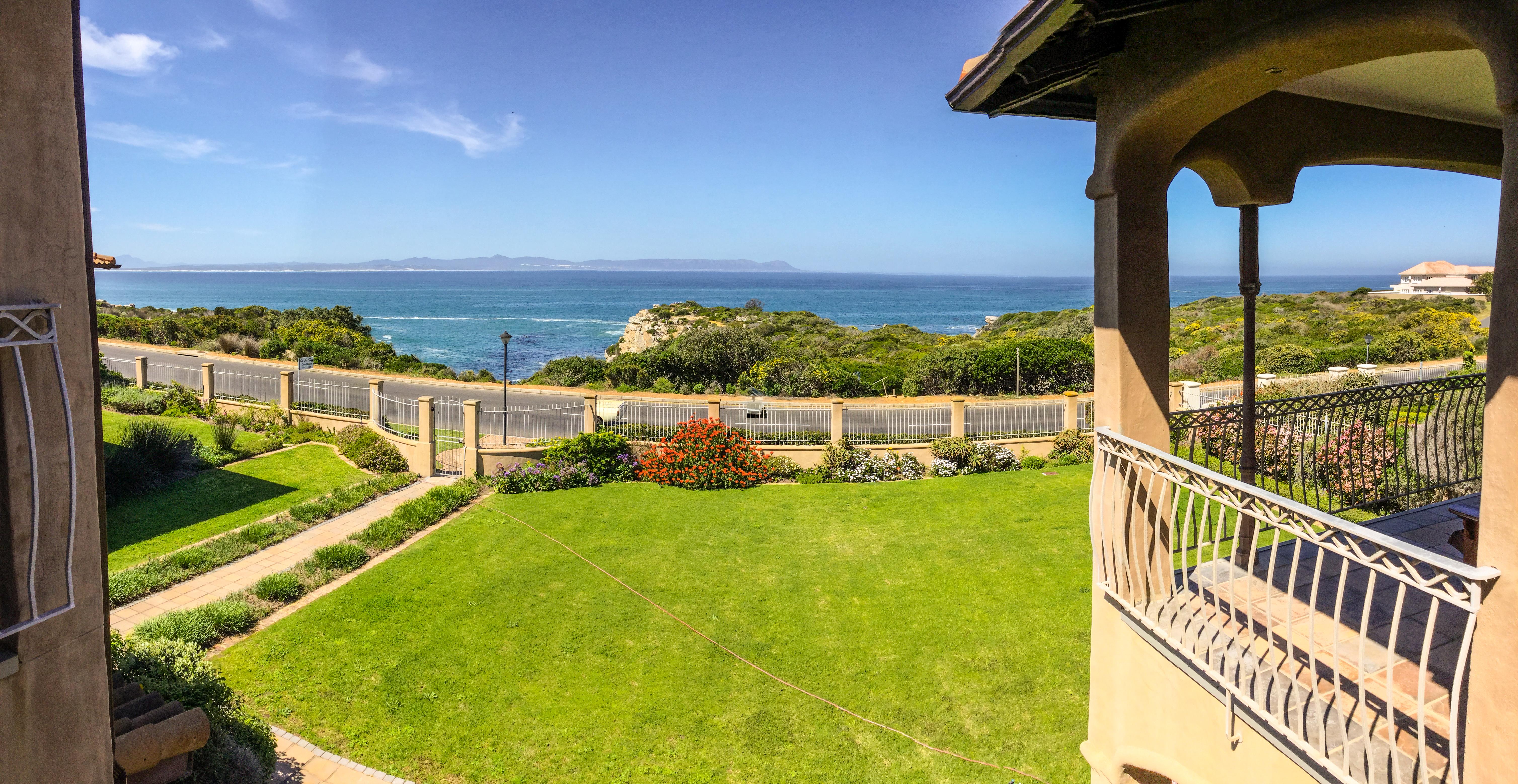 On The Cliff Guest House Hermanus Exterior foto