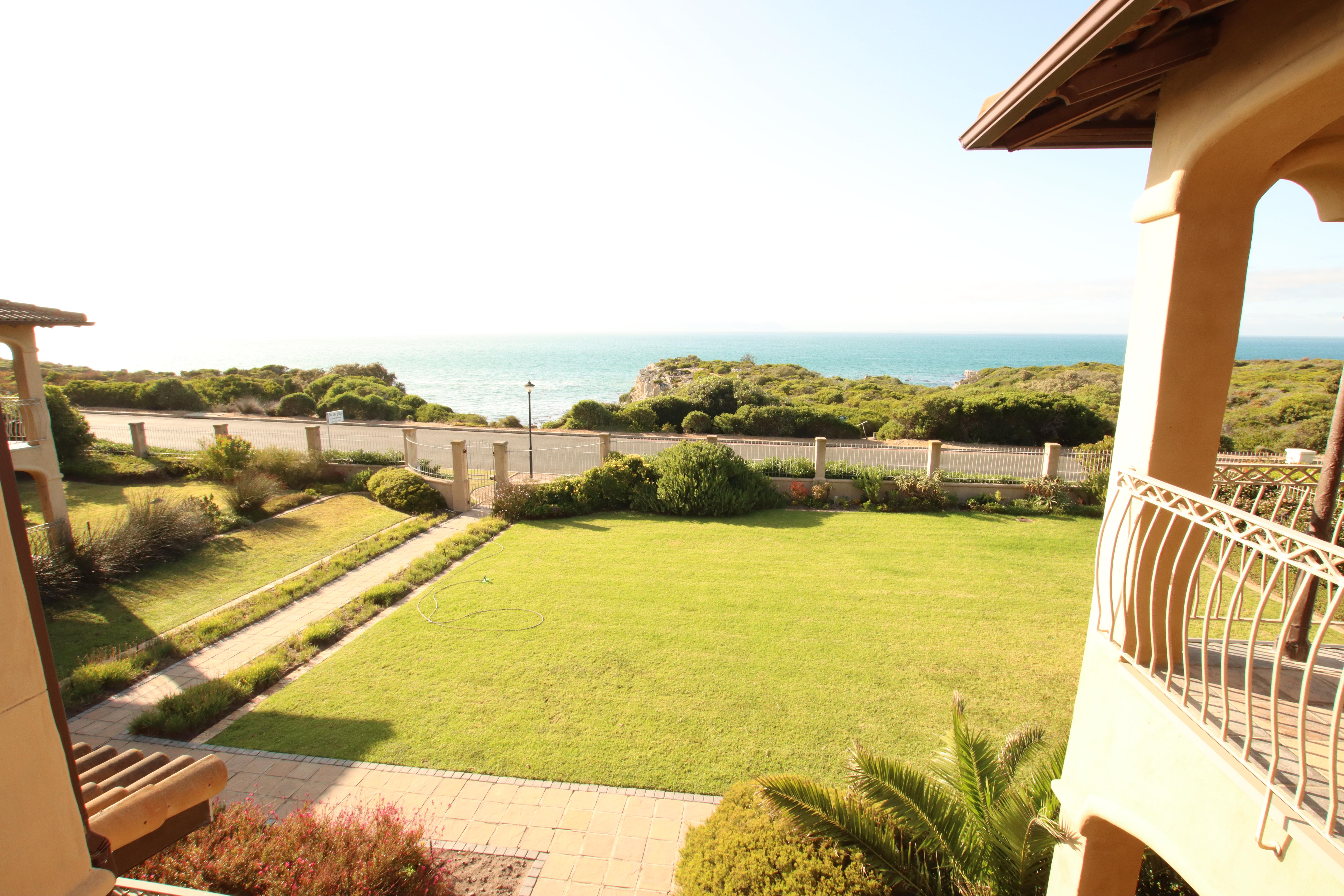 On The Cliff Guest House Hermanus Exterior foto